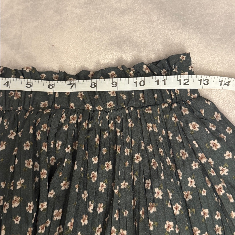 EXLURA Women's Olive Floral Pleated Maxi Skirt - Picture 6 of 8